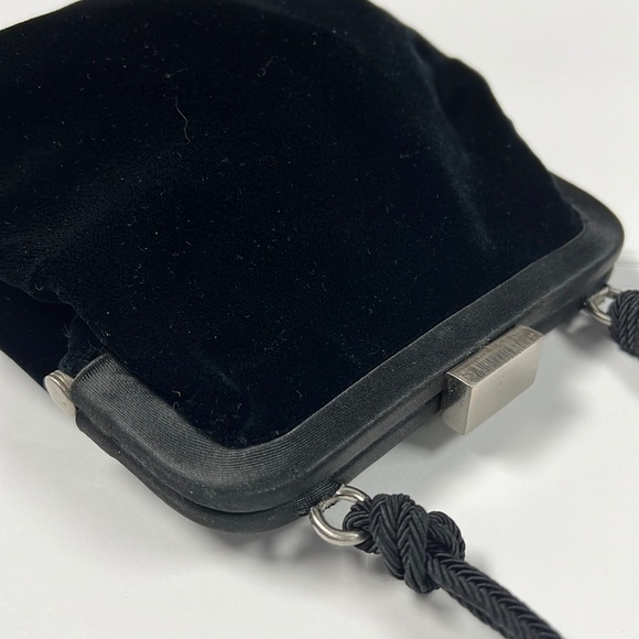 Neiman Marcus Small Velvet Snap Lock Evening Bag - Picture 1 of 7